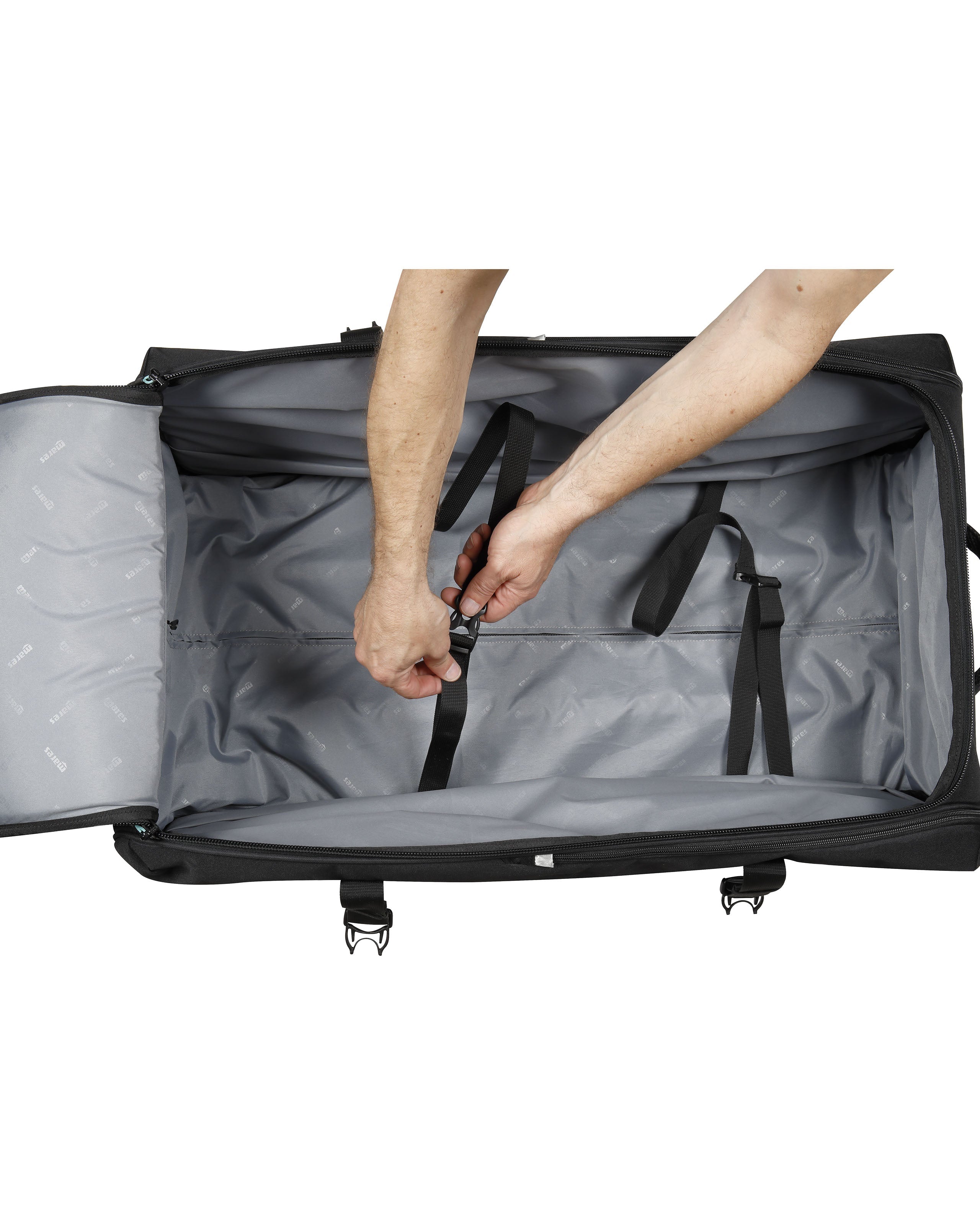 Open view of the mares cruisebackpack